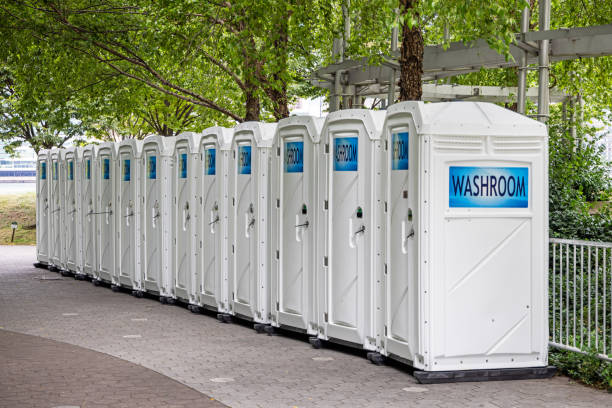 Best Portable bathroom rental  in Hernando Beach, FL